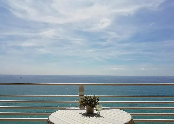 Avec Vue Panoramique Sur Et Montagne Apartment *